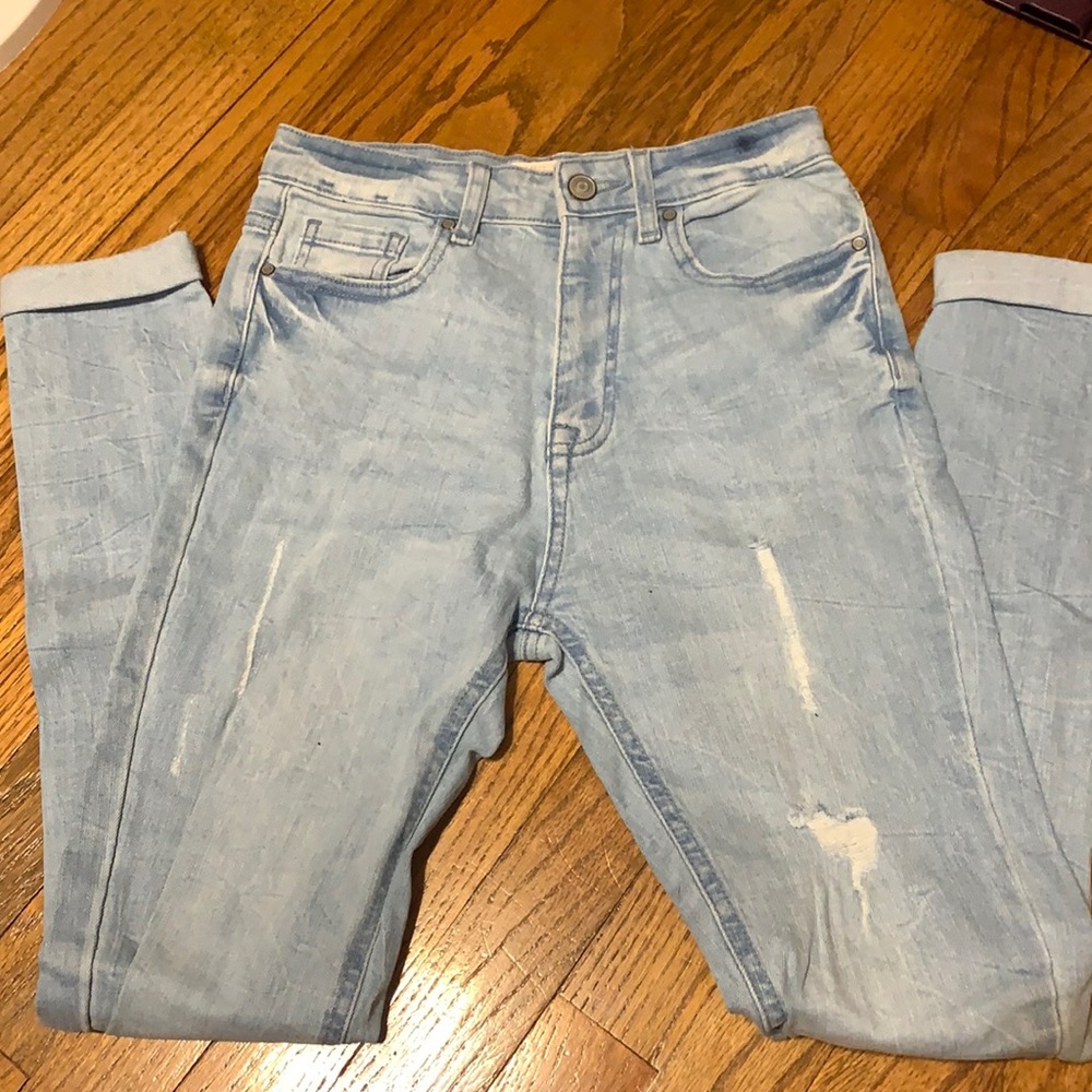 lightly worn forever 21 jeans